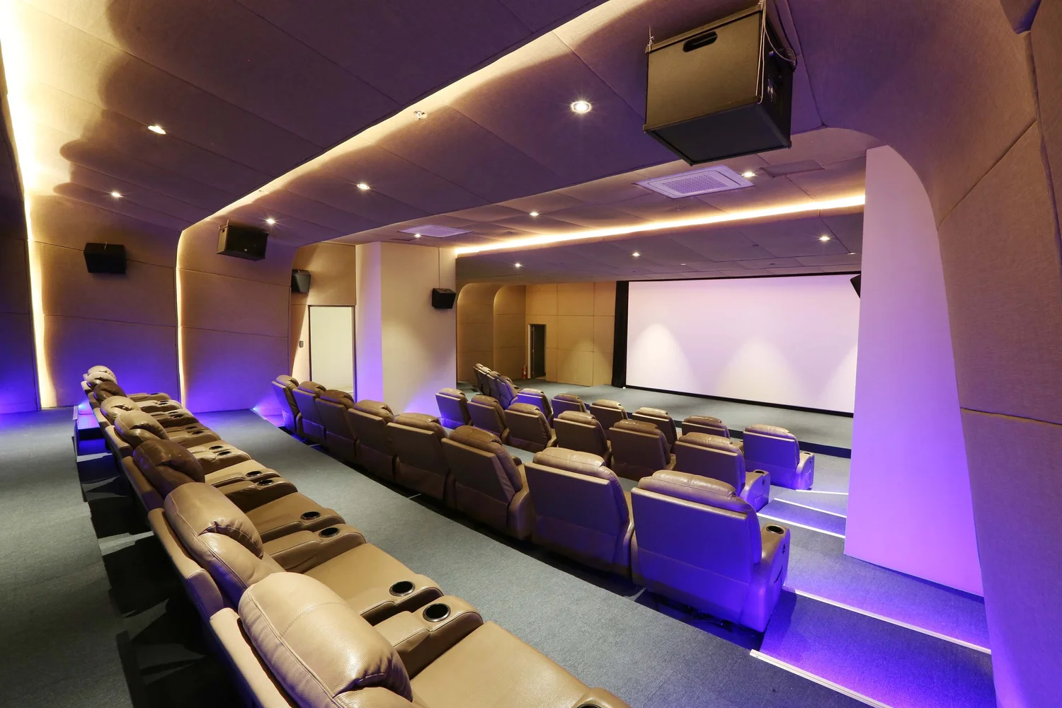 THEATER ROOM
